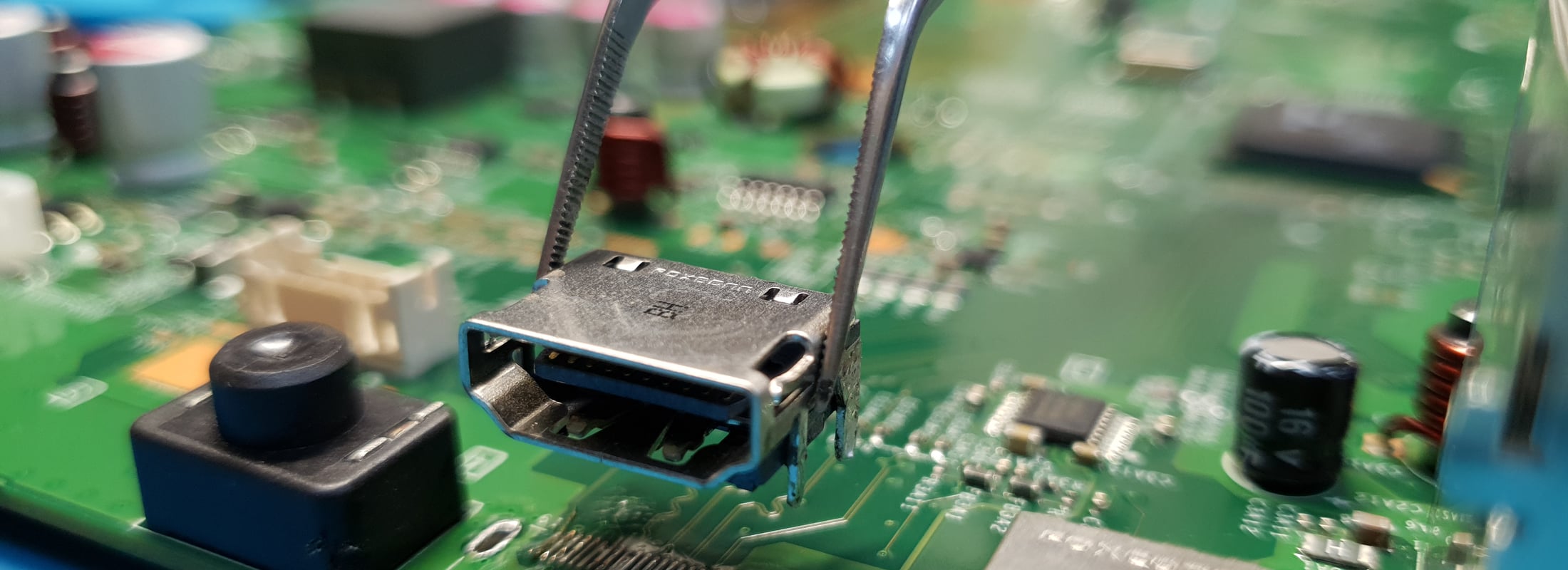 Замена HDMI-разъёма Замена HDMI-разъёма
