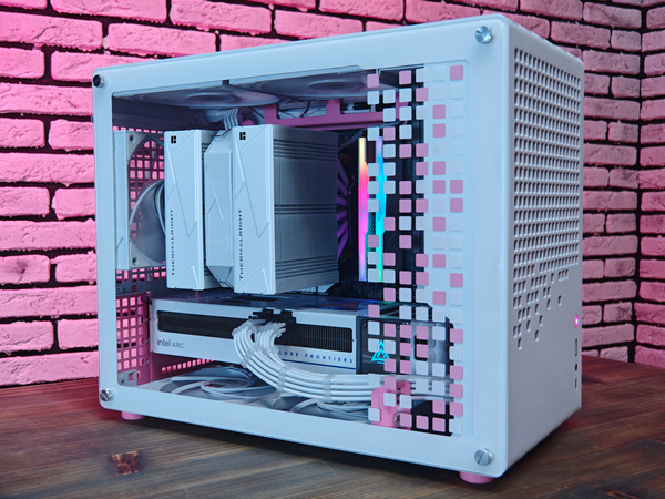 Сборка компьютера от SpectraPC в корпусе JonsboZ20Pink вид 3