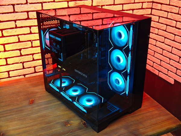 Сборка компьютера от SpectraPC в корпусе LIAN LI O11 VISION Dlack вид 8