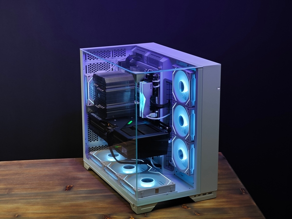 Сборка компьютера от SpectraPC в корпусе LIAN LI O11 VISION White вид 5
