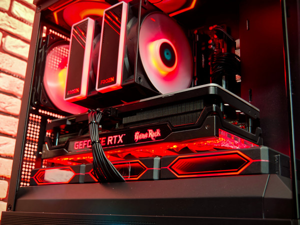 Сборка компьютера от SpectraPC в корпусе Zalman P10 вид 3