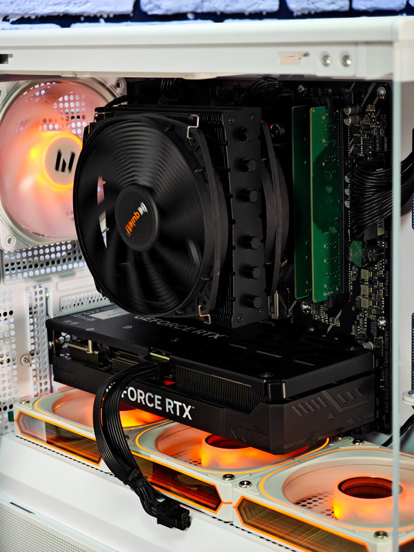 Сборка компьютера от SpectraPC в корпусе Zalman P10 вид 15