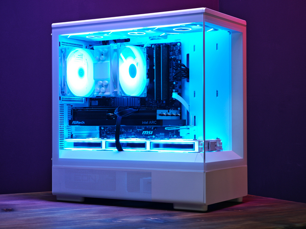 Сборка компьютера от SpectraPC в корпусе Zalman P10 вид 3