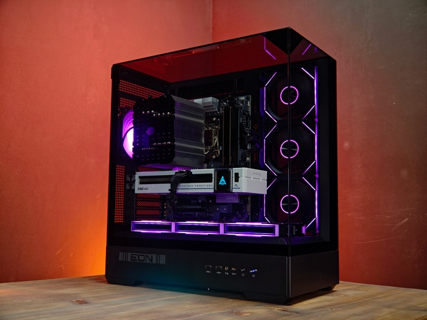 Сборка компьютера от SpectraPC в корпусе ZALMAN P40 PRISM вид 2