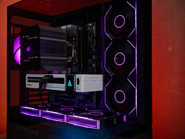 Сборка компьютера от SpectraPC в корпусе ZALMAN P40 PRISM вид 5