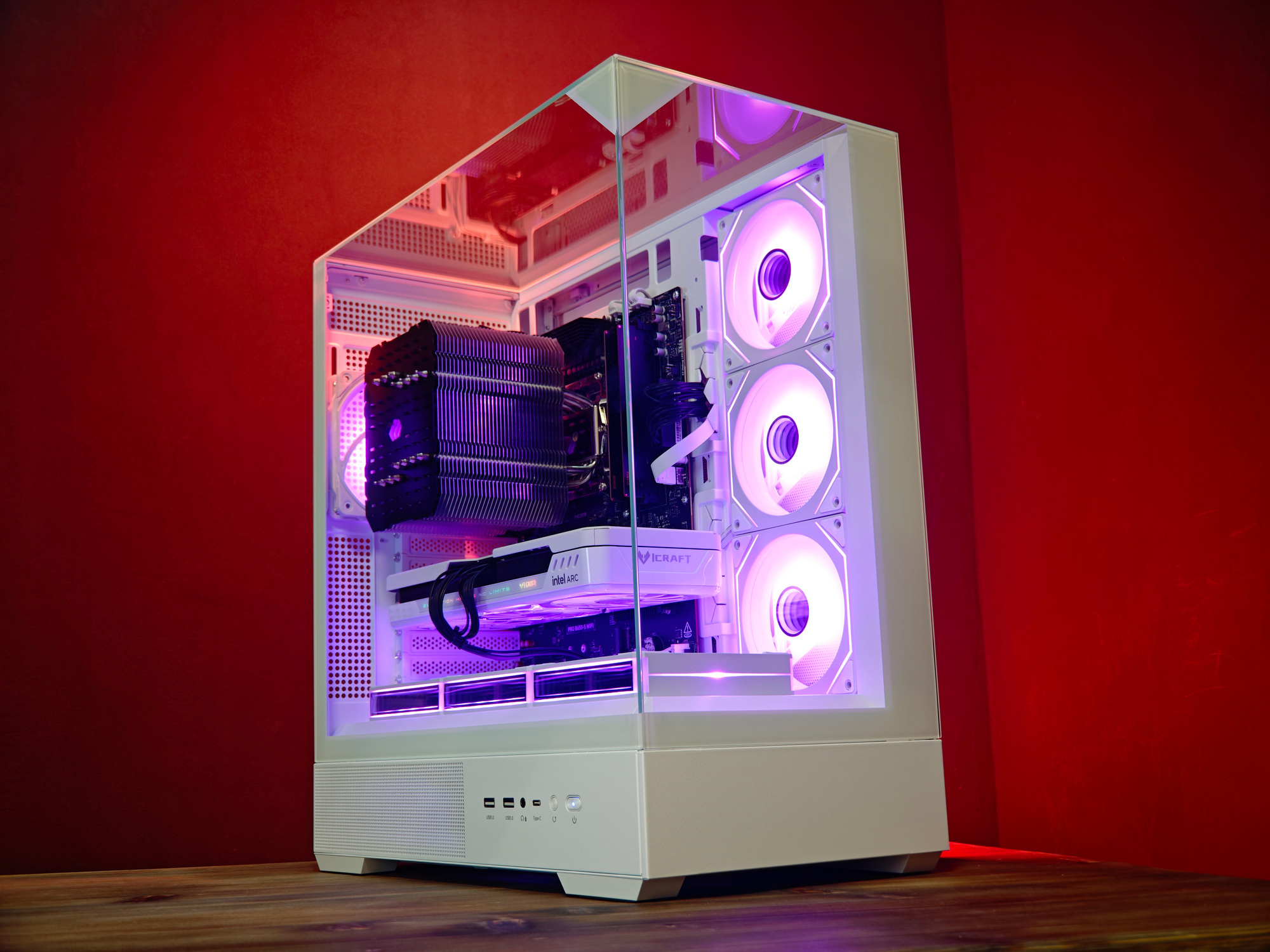 Сборка компьютера от SpectraPC в корпусе ZALMAN P40 PRISM вид 02