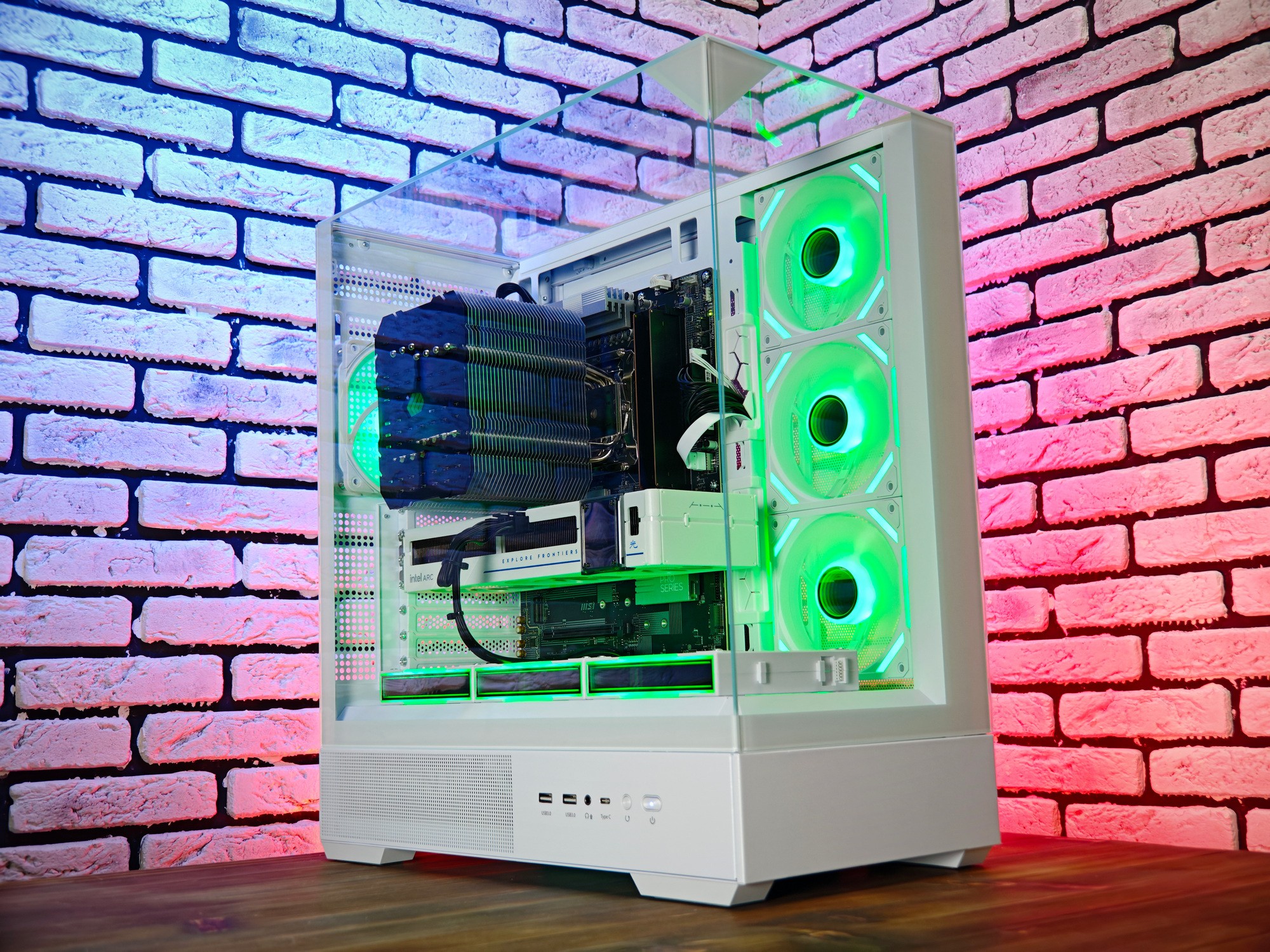 Сборка компьютера от SpectraPC в корпусе ZALMAN P40 PRISM вид 07