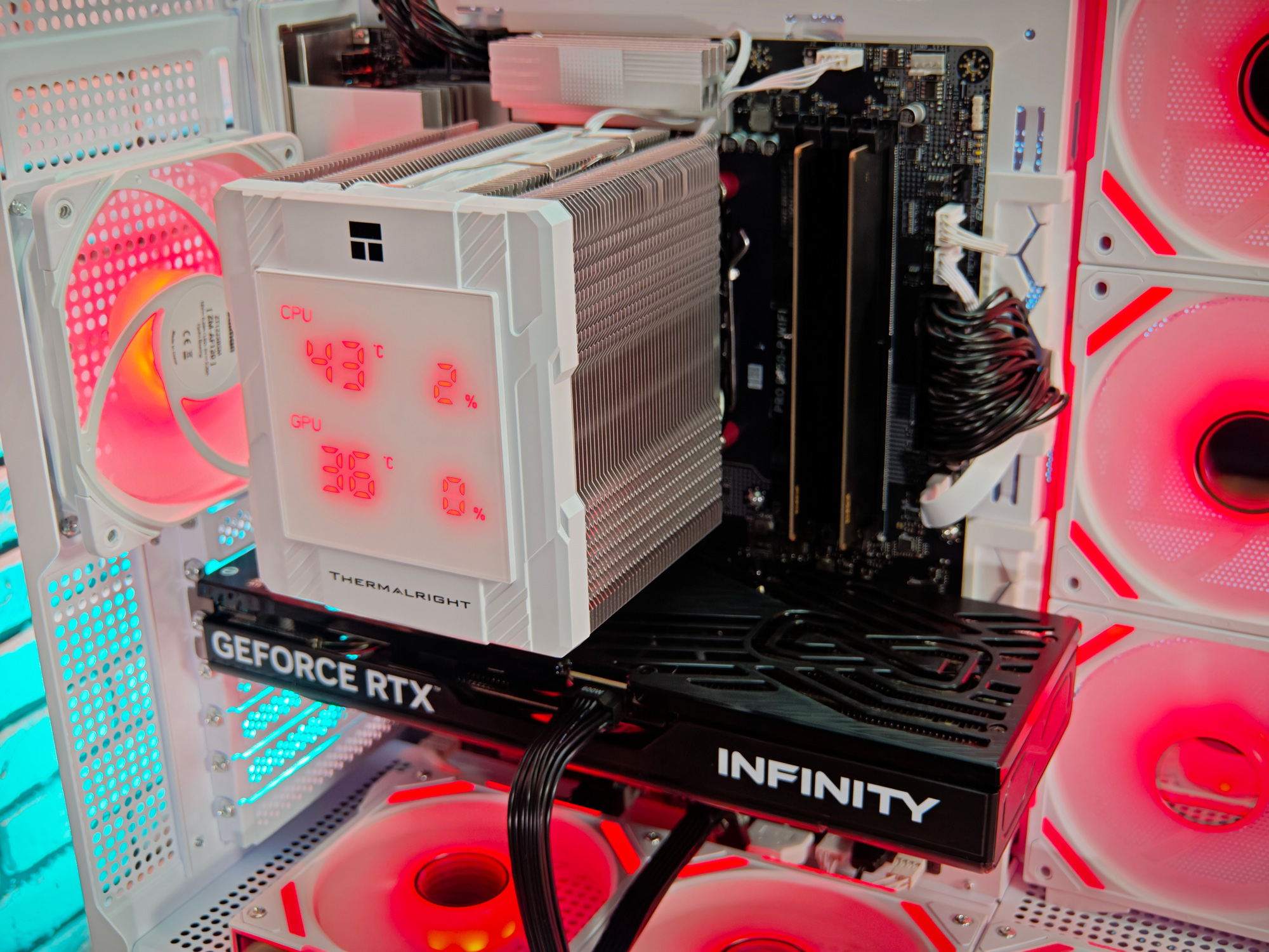 Сборка компьютера от SpectraPC в корпусе ZALMAN P40 PRISM вид 15