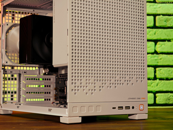 Сборка компьютера от SpectraPC в корпусе Jonsbo D32 Pro White вид 5