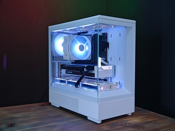 Сборка компьютера от SpectraPC в корпусе Zalman P10 вид 2