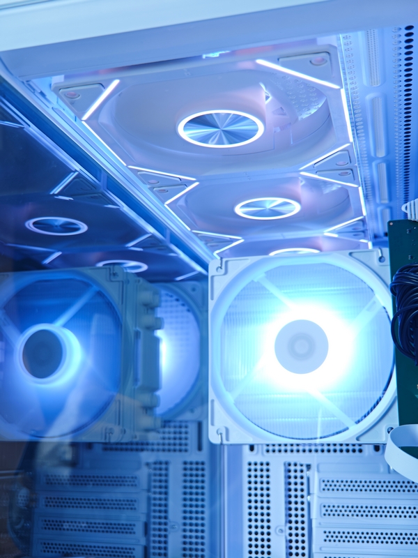 Сборка компьютера от SpectraPC в корпусе Zalman P10 вид 6